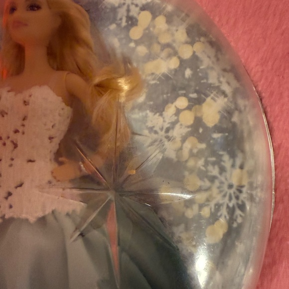 Mattel Barbie 2016 Holiday Fashion Doll Peace Hope Love NRFB Globe Shape Box - Picture 8 of 16